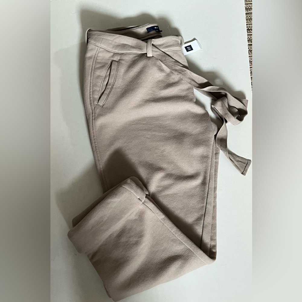 GAP crop pants